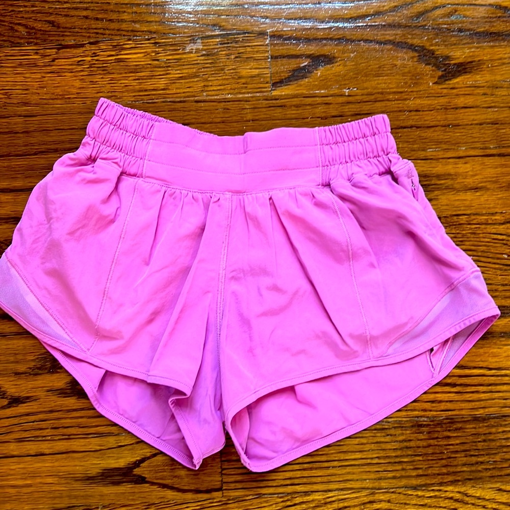 Lululemon size 2 Hotty Hot Shorts Regular Length